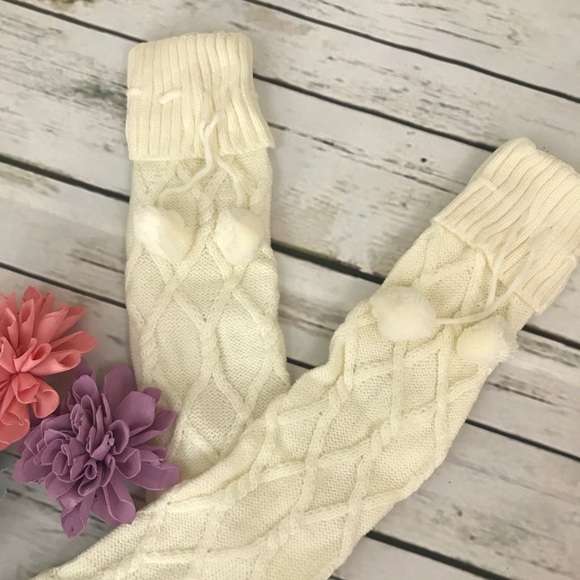 Sexy Over Knee White Cable Knit Socks w/ Pom Poms - Picture 3 of 4